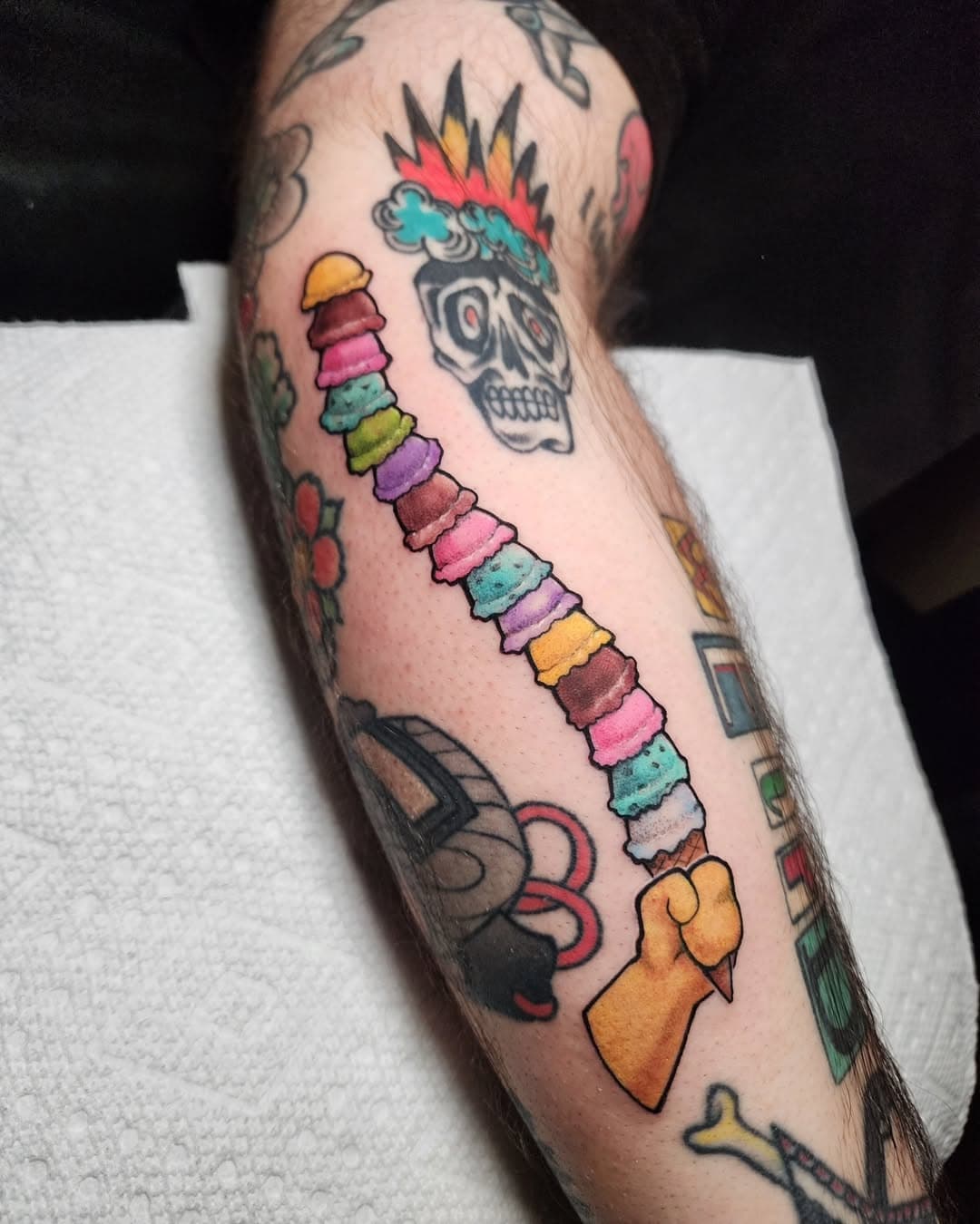 Fun gap filler with Majin buu and his ice cream for @smokinzofrazier 🍨 

- #dbz #majinbuu #icecream #ヲタトゥー