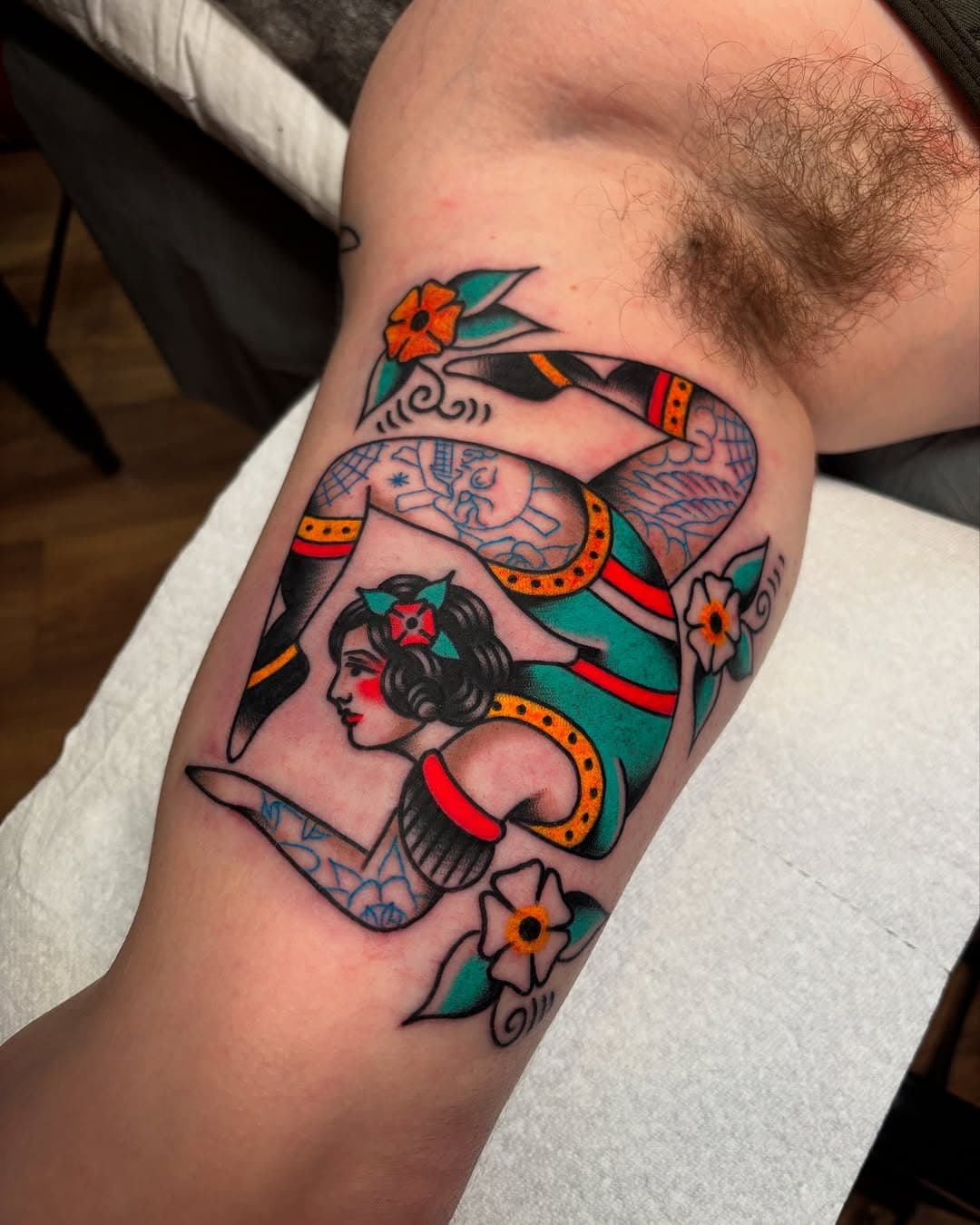Merci Christ! 

🔴 BOOKING OUVERT EN TOUT TEMPS 🔴

Fait avec;

@fantasiaartsupply 
@bngtattoosupply 
@pantherainkcanada 
@discover.device 
@discover_needle 

#circus  #contortionist #tradtattoos #brightandbold #canadiantraditional #tradtattoos #besttradtattoos #quebeccity #limoilou #ladies