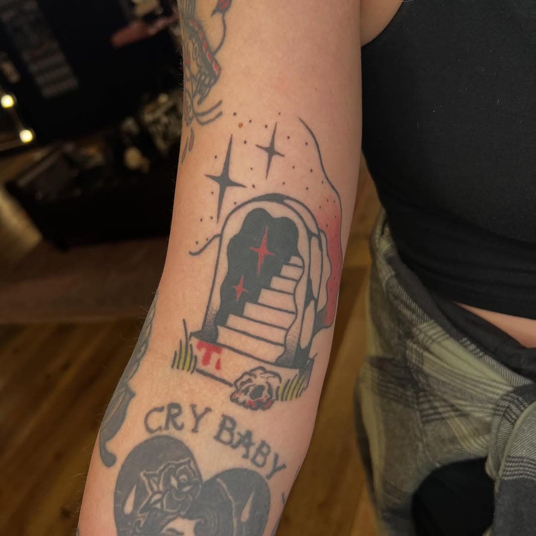 Healed custom trad tattie on @jayjusttattoos !!! Thank you pookie! 🩷

~~~~~~~~~~~~~~~~~~~~~~~~

Thank you for looking! 🥰✨ 

✨💕✨💕✨💕✨💕✨💕✨

@isekai.senpai • @bookbatties

@death_by_stickers pro team! #deathbystickers

💀Death By Stickers💀

✨”When it comes to stickers, we F🖤ckin’ kill it”✨

🩸Where Tattoo Artists and Piercers get their stickers.🩸

@creamtattoosupply @ghosttattooco

@worldfamousink @eternalink
🩷❤️🧡💛💚🩵💙💜🤎🩶🤍

#tattoo #tattoos #ink #inked #art #tattooartist #tattooart #tattooed #tattoolife #tattooideas #artist #blackwork #tattoodesign #tattooing #tattooist #blackandgreytattoo #tattooink #colortattoo #tattoostyle #drawing #tattooer #traditionaltattoo #animetattoo #chrometattoo #glittertattoo