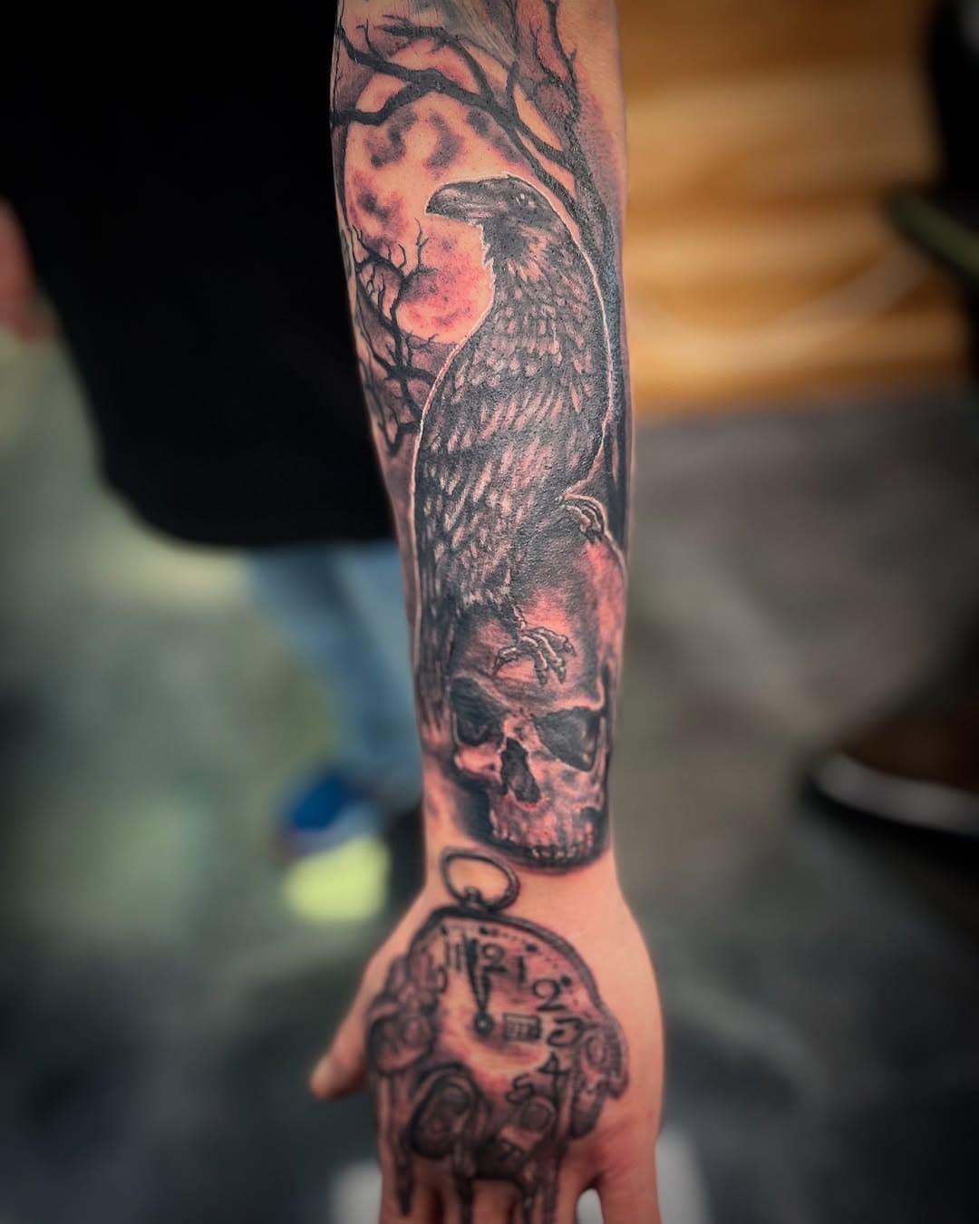 Wednesday night ink #inknum#ink#tattoo#dynamic #forearmtattoo#blackwork