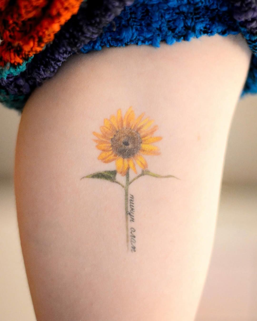 Healed 🌻- booking link in bio. @tattooist_jason @area6tattoostudio 
www.area6tattoo.studio
.
.
.

#tattooist_jason #area6tattoostudio #tattoo #tattooing #tattooartist #flower  #colorful #tattooist #tattoonyc #nyctattoo #tattooed #linework #sunflower #healedtattoo #smalltattoos #tinytattoo #illustration #inspiration #fineline #tinytattoo #art #tattoolife #tattooideas #ink #inked #inklife #타투 #문신 #紋身 #刺青