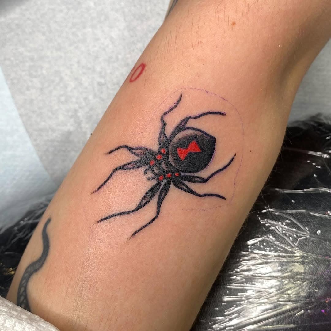 Fun little get what you get tattoo. Come play the game. #getwhatyougettattoo #traditionaltattoo #spider #blackwidow #tattoo #gitwhaugit #fleshtattoo #baltimore #belair #fallston #getemwhileyacan #theboldlookofkohler  #kapow #donewhileyouwait