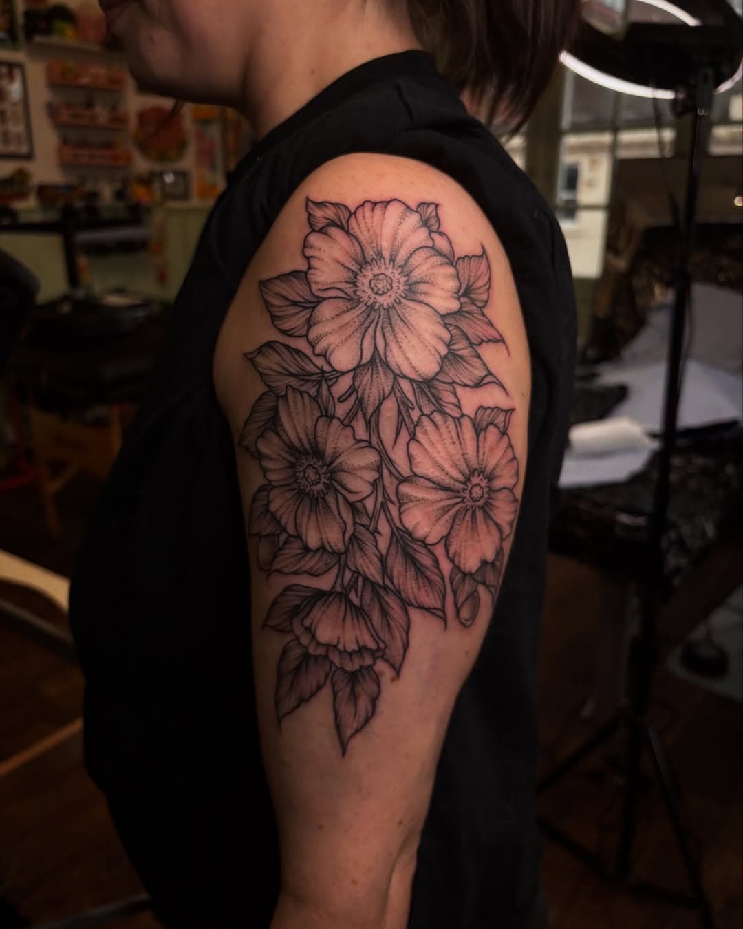 Freehand all day 😎 #floraltattoo #flowertattoo #tattoos #tattooed #blackwork #dotwork #blackworkers #onlyblackwork #blackworkerssubmission #darkartists #uktta #tattooidea #uktoptattooartists #iblackwork #darkartists #uktta #blkttt #glasgowtattoo #glasgowtattooartist #flashworkers #freehandtattoo