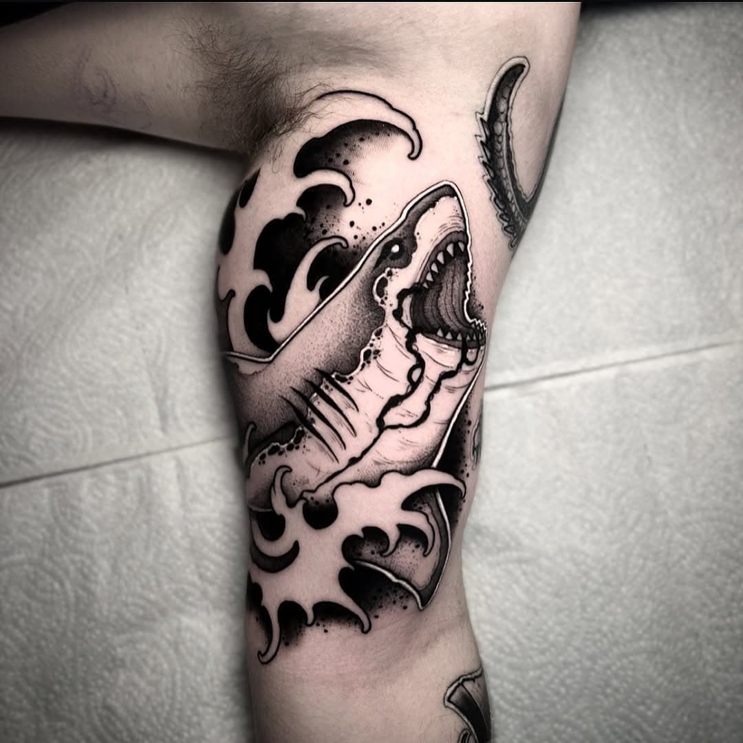 In a sea of fish, be a shark. 🦈 

Made using @killerinktattoo and @whitfieldstattooco supplies 

#sharktattoos #tattoos #blackwork #blackandgreytattoo #dotwork #uktattooartists
