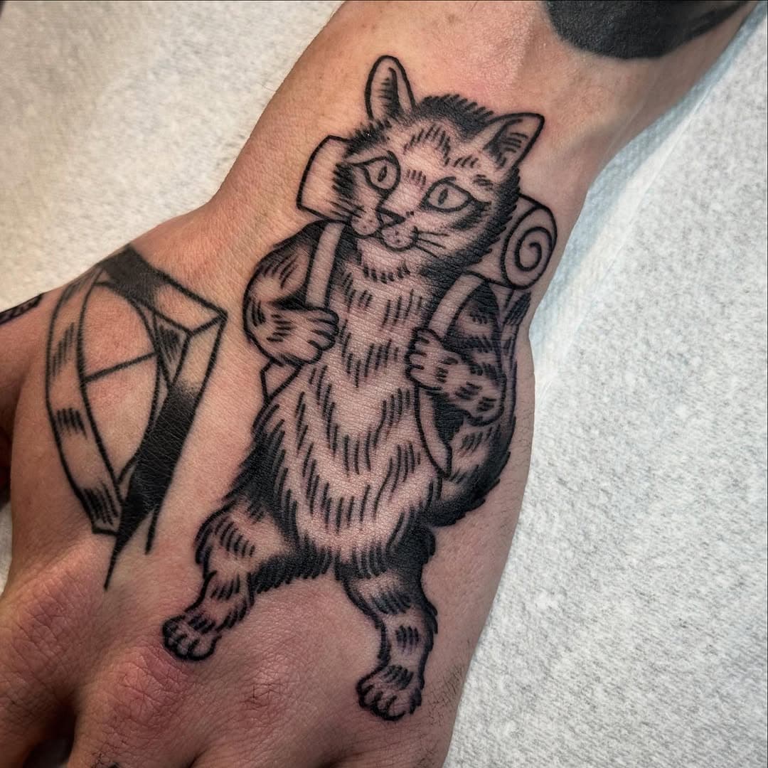 Little hiking kitty made for Max today. This is essentially Max in cat form.
Made @toothandtalontattoo