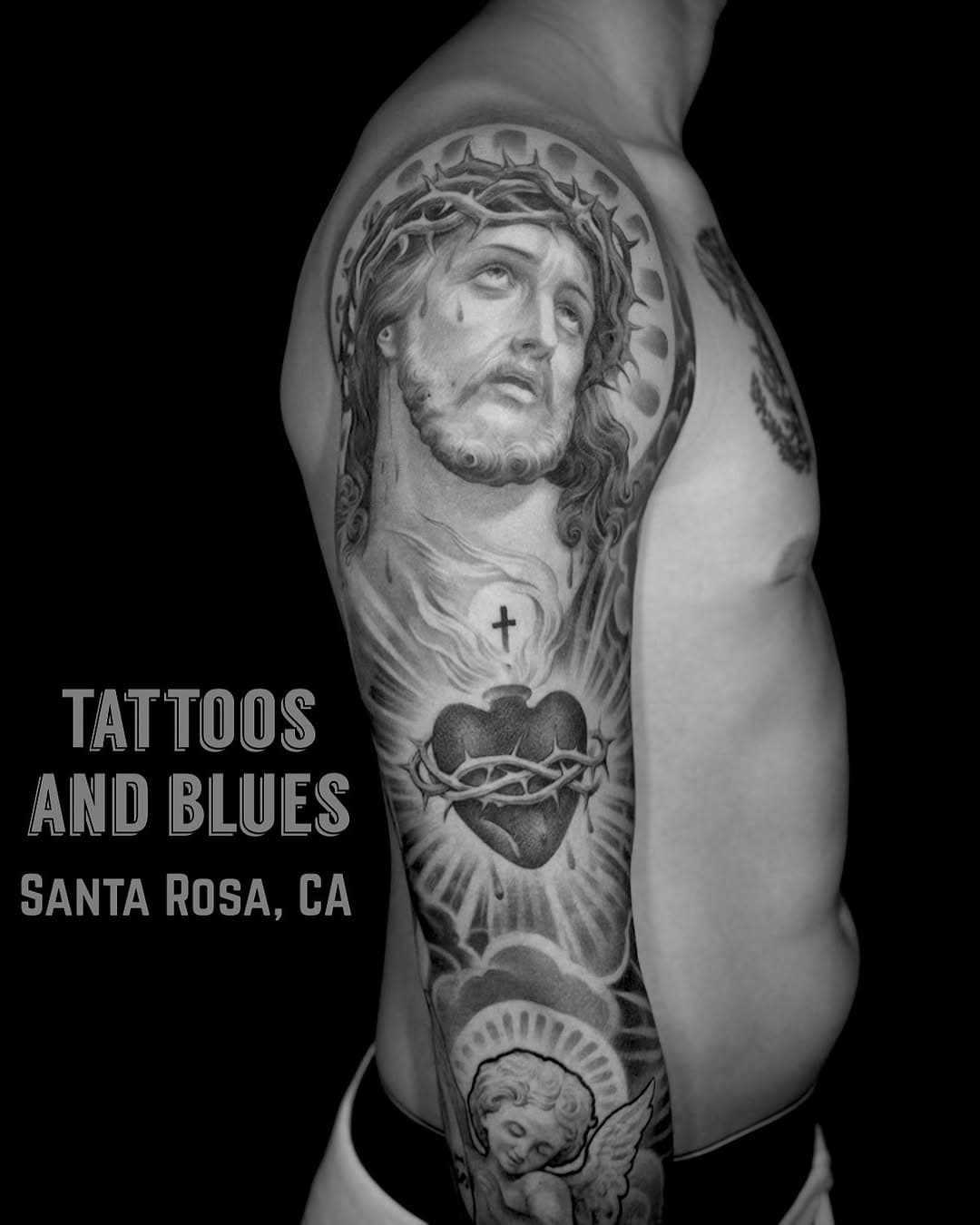 What’s up everyone, this weekend I will be attending the 33rd annual Tattoos & Blues Tattoo Convention in Santa Rosa, California. Tattooing all weekend alongside my brother @fabian_reyes98 we will have new prints and merchandise available. The show is Friday 2/28 through Sunday 3/2, if you’re in the area come by and check us out 🙏 Follow the @tattoos_and_blues page for more information, thank you! @secretsidewalktattoos