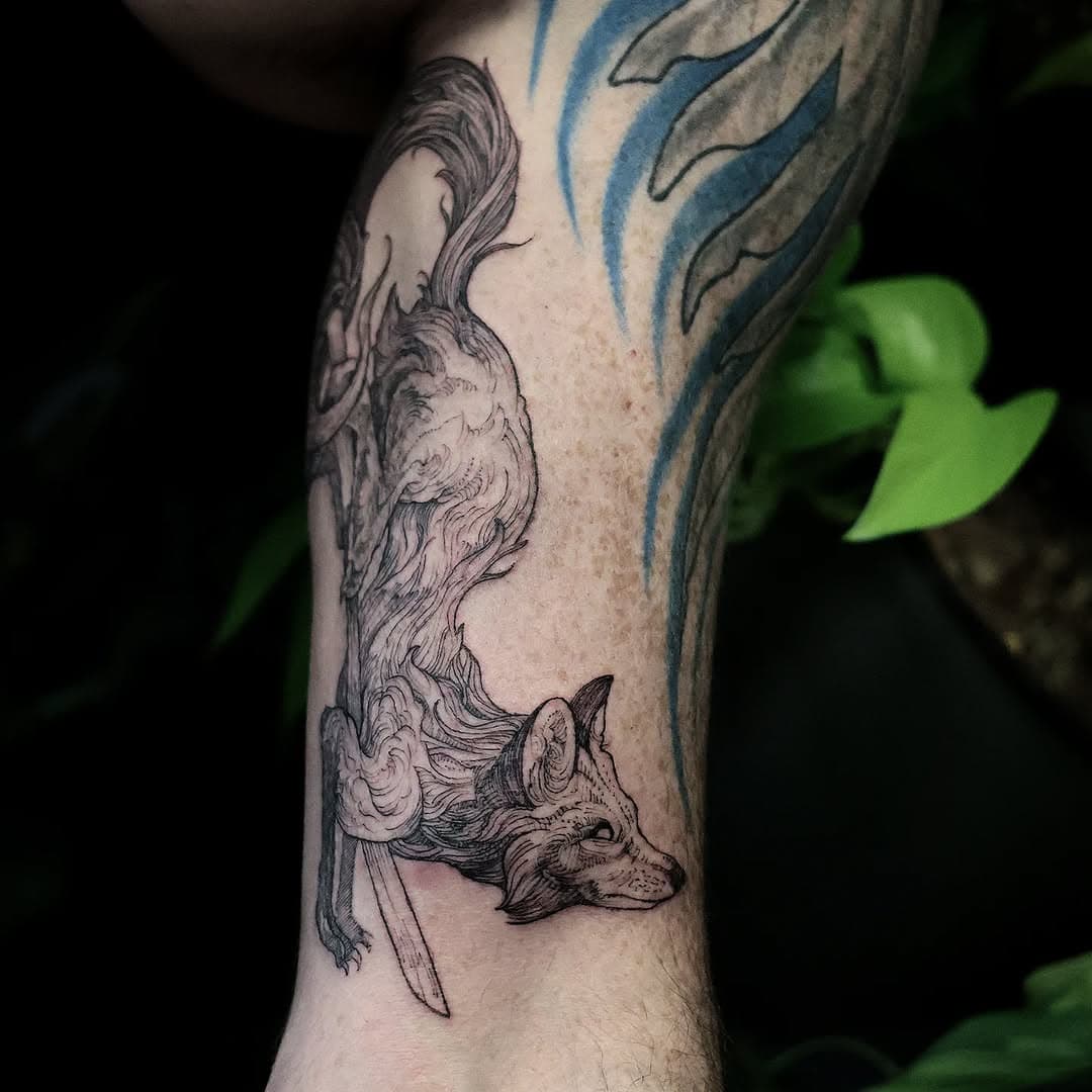 Tattoo requests are no open! Follow the link in my bio 🥰
.
#tattoo done at @moontattoostudio