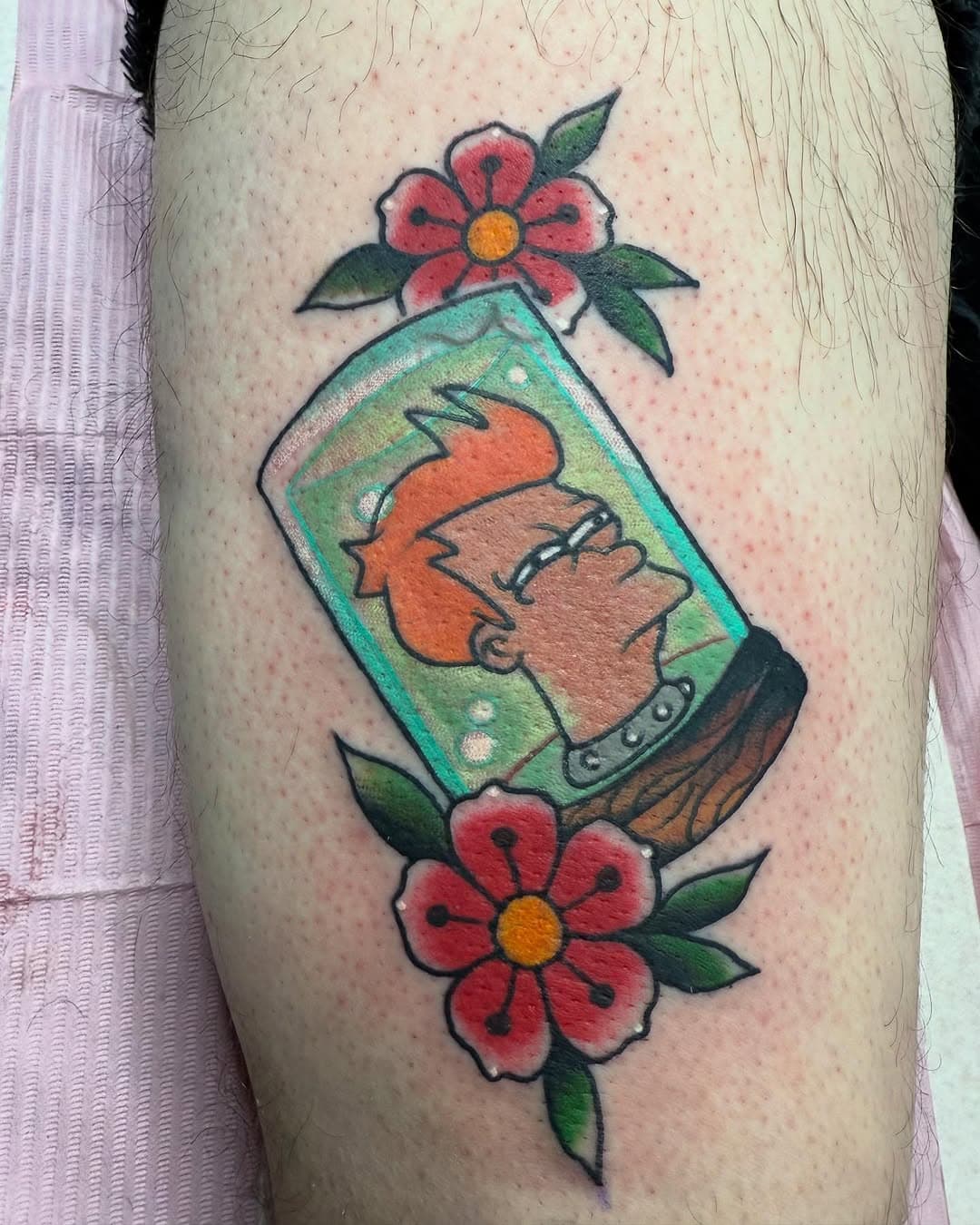 Hey wait, I’m having one of those things , ya know a head with pictures 

#hellorhighwatertattoo #michigantattooers #michigantattooartist #futurama #cartoontattoo #michigantattooer #futuramatattoo #mittenmadetattoos