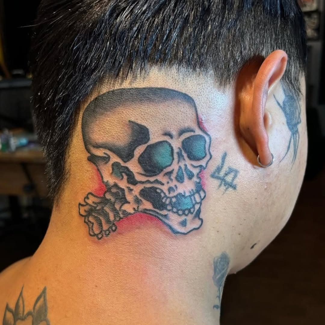 New tattoo by Kevin. Kevin is available for appointments and walk ins. 

DM @tuffluckkevin 
Or call the shop 503.317.1325 

For more info. 

#portland
#portlandtattoo
#albertaarts 
#japanesetattoo 
#skull 
#ghosttattoo