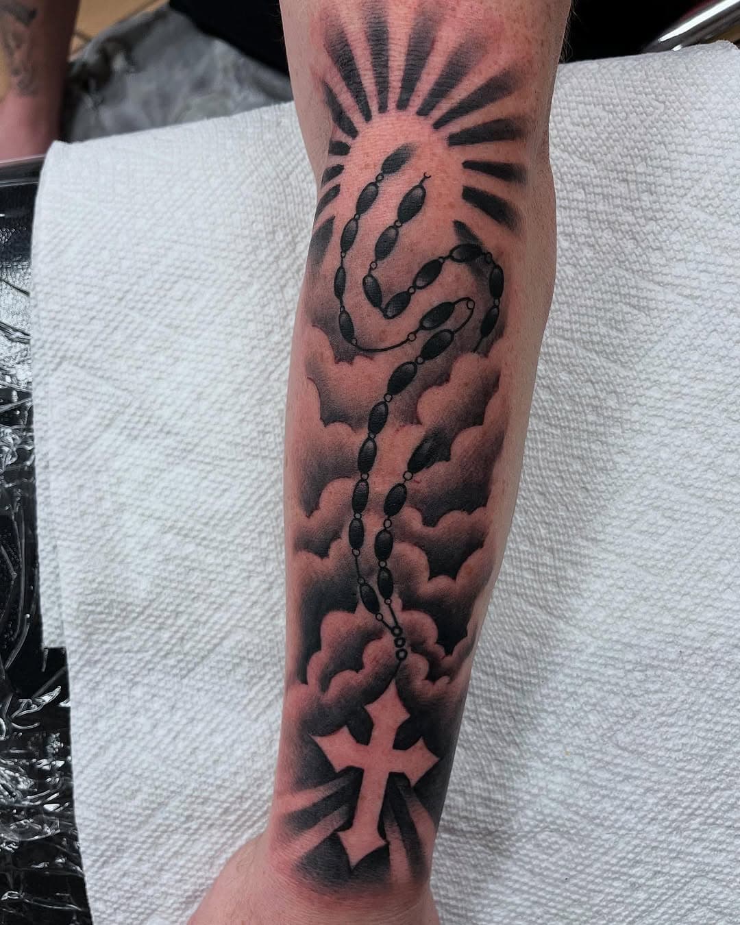 My last tattoo before I go away for 6 months. I’ve got projects I’m finishing here and there but not starting anything new. I’ll update here as to when I’ll have some availability in the coming months. Thanks everybody!❤️