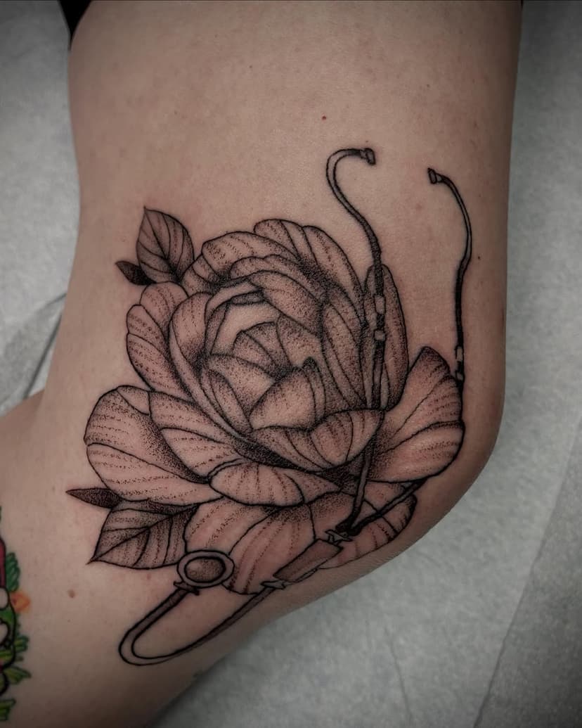 Some recent pieces 🧜🏻‍♀️
Would love to do more florals like this! 
DM for appointments. Books always open, check out my highlights for discounted flash.