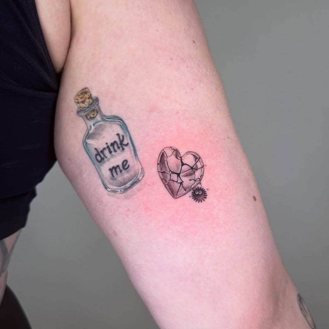 💔heart breaker❤️‍🩹 

⇢ + healed glass bottle 
⇢ more flash available on louiseflowerbloom.com/shop/ 

#bayareatattooartist