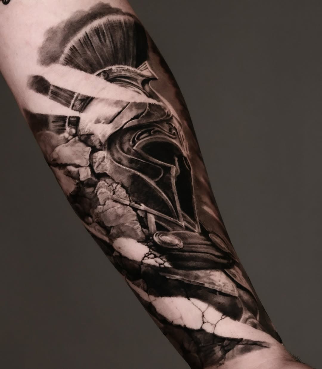 Got a healed shot of this warrior I did about a year ago, happy with how this settled! Thanks again hector 🙏🏼
•
•
#tattoo #tattoos #tattooed #tattooart #tattooartist #art #artist #blackandgreytattoo #healedtattoo #cardiff #wales #longbeach #losangeles #california