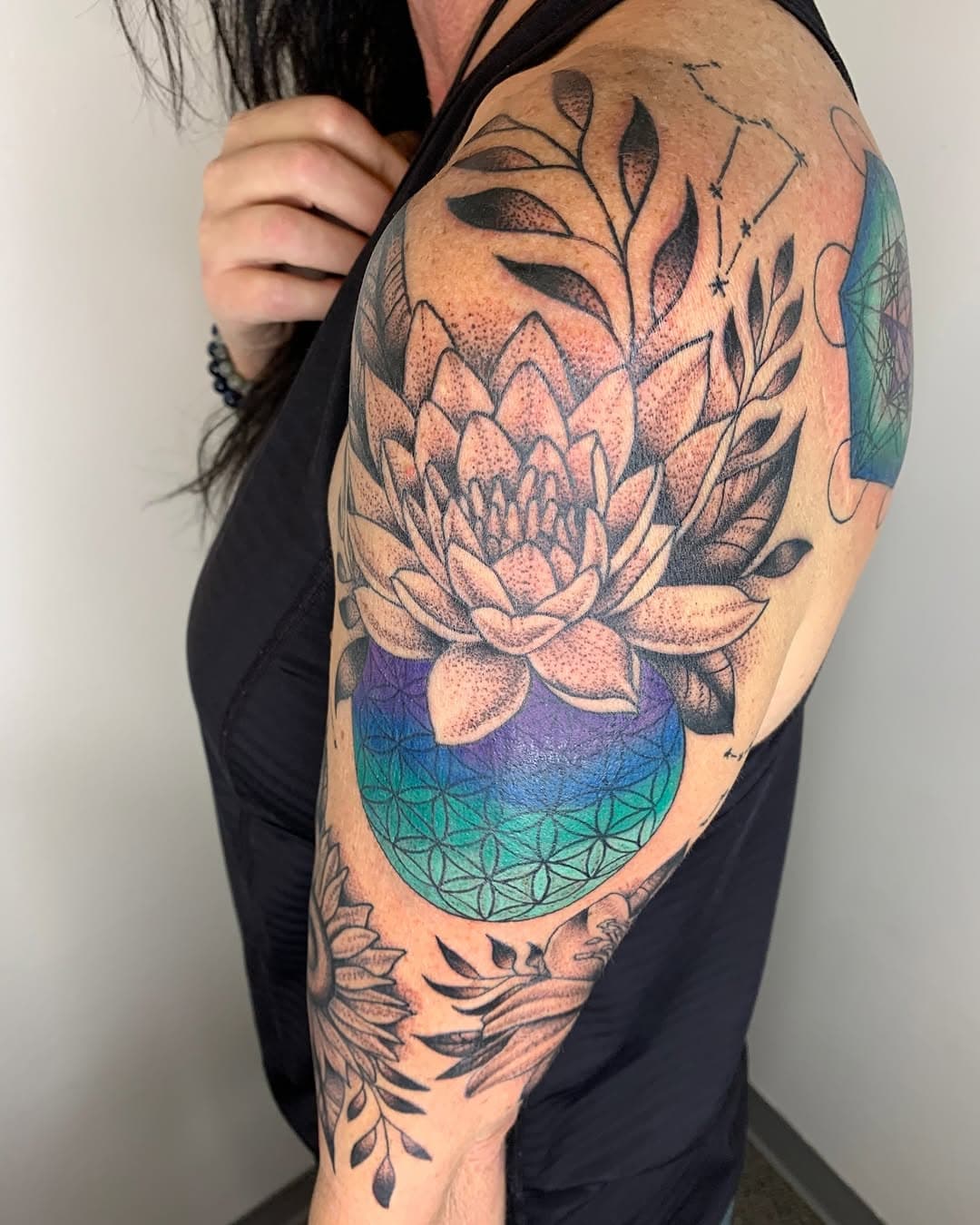 Creating this half sleeve of individual flowers, sacred geometry and constellations for Angie was such an honor. 

Each flower and constellation represents a family member.  She wanted separation between each piece in order to let it all flow, so we opted for no background elements. 

I am always moved by the trust that my clients have for me, when I receive meaningful projects like this one. Equally, I am always happy to co-collaborate in the process if that’s more your jam ✨ that way we are both ensured to be on the same page!

✨
To schedule your next tattoo email Lisahubbardtattoo@gmail.com 

✨Thank you again Angie! I truly appreciate the trust!!!!!