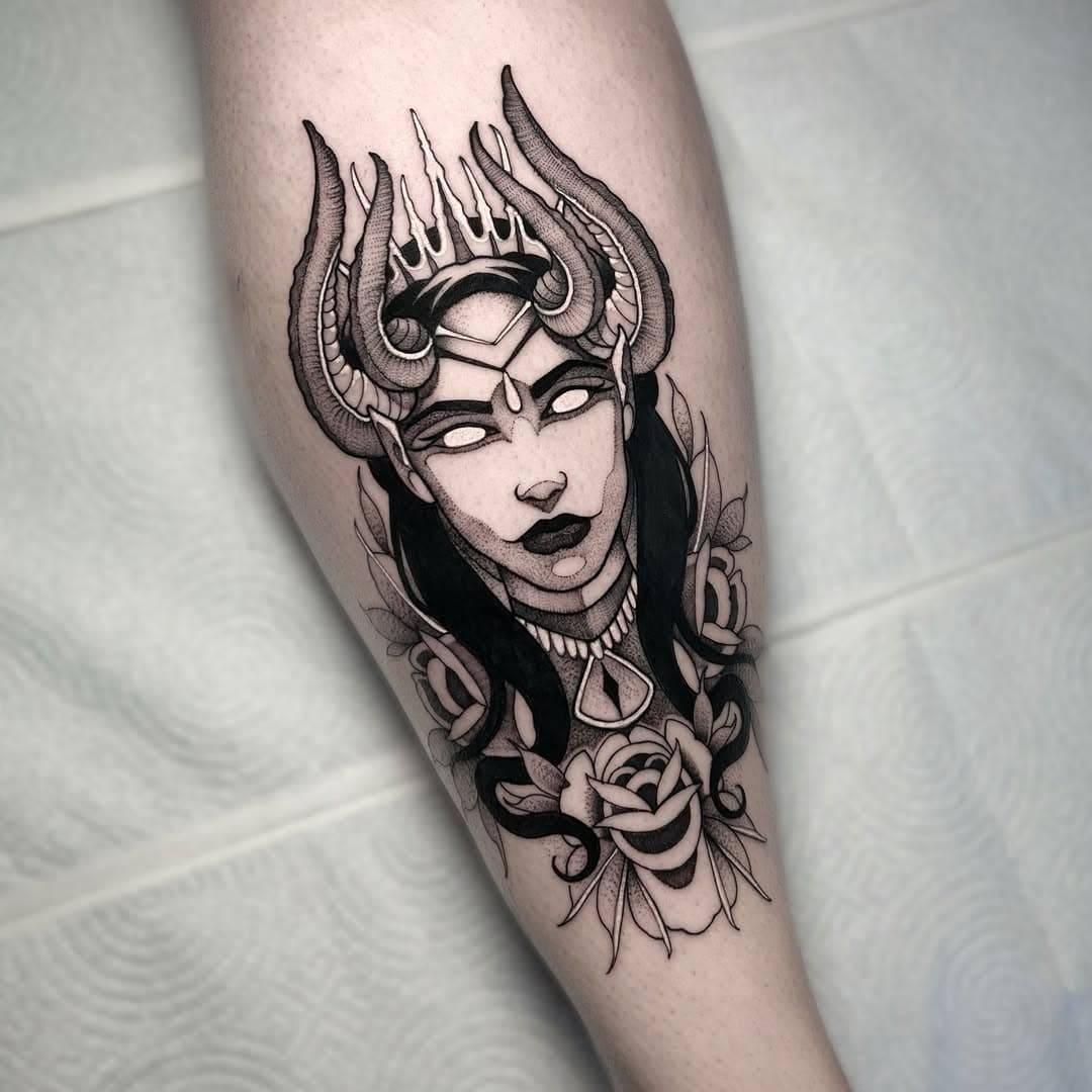 Capricorn Lady from today 🐐 

Made using @whitfieldstattooco and @killerinktattoo supplies 

#capricorn #capricorntattoo #blackworktattoos #dotworktattoos #tattoos #shintattoo