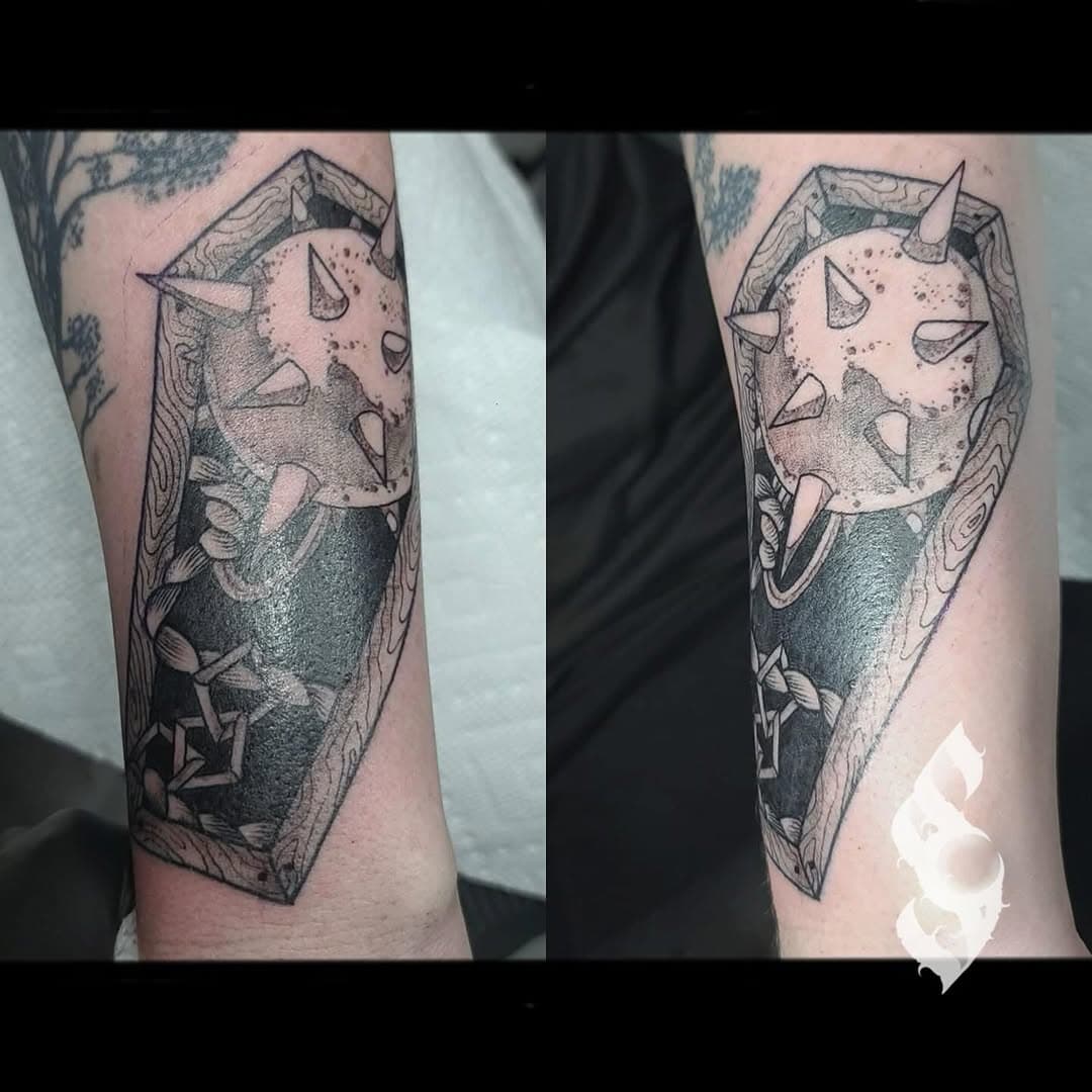 A little flail action #icontattooandbodypiercing #icontattoonashville #blackandgreytattoo #nashvilletattooartist #flailtattoo