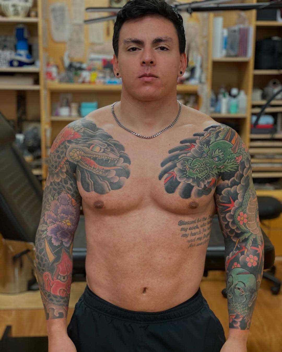 Finished Cody’s left arm with a dragon (all color on this arm by tebori) !! Thanks for your perseverance buddy!!
#ryudaibori #stateofgracetattoo #americanirezumi