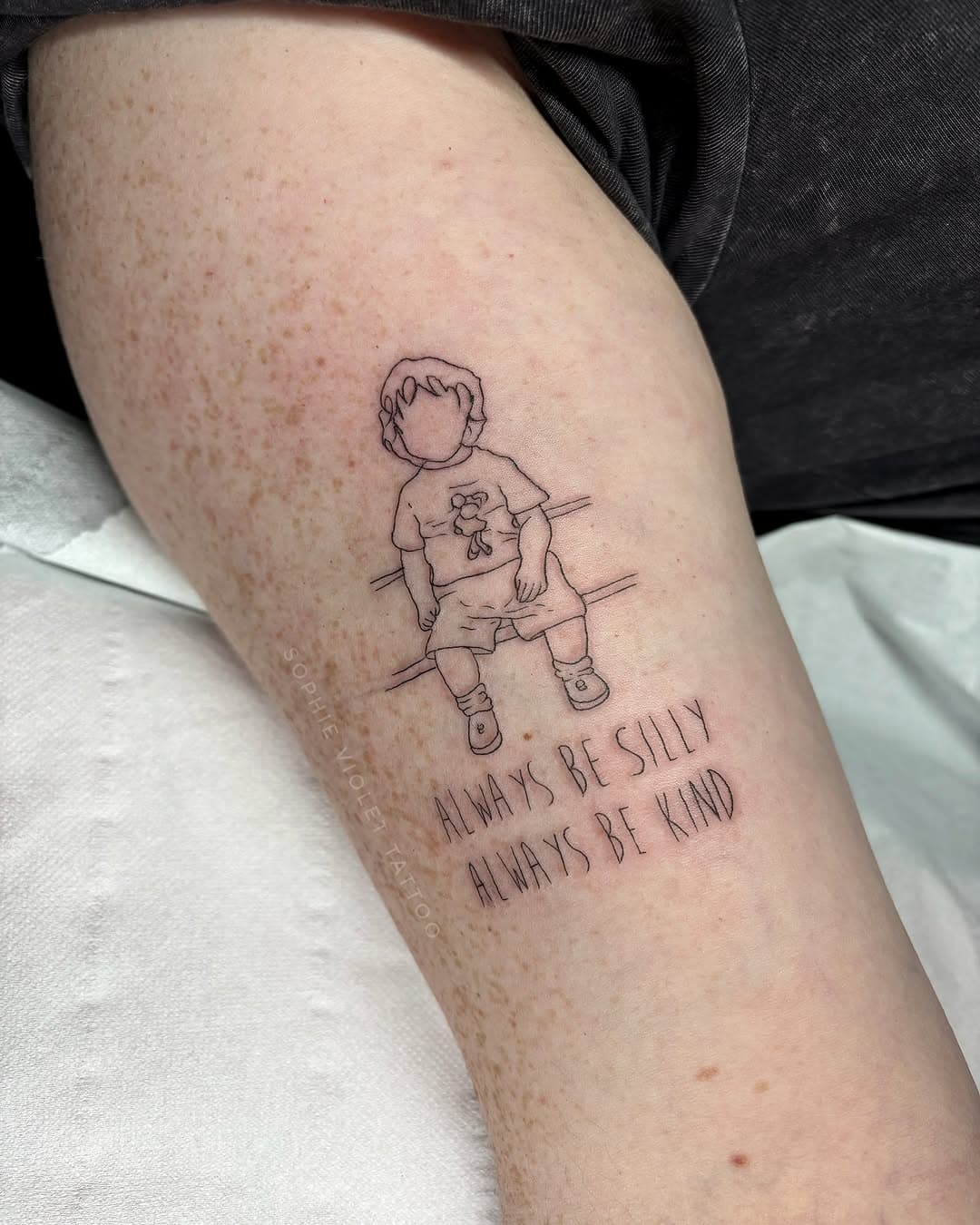 💖always be silly, always be kind💖 this is one of the most beautiful, meaningful line work portraits I have ever done and I am SO proud of it! Thank you for trusting me with such a special piece Robyn🥰
•
•
•
#lineworkportrait #lineworktattoos #finelinetattooartist #finelinetattoos #linework #delicatetattoo #delicate #liverpooltattoo #manchestertattoo #tattoosofinstagram #tattooidea #armtattoo