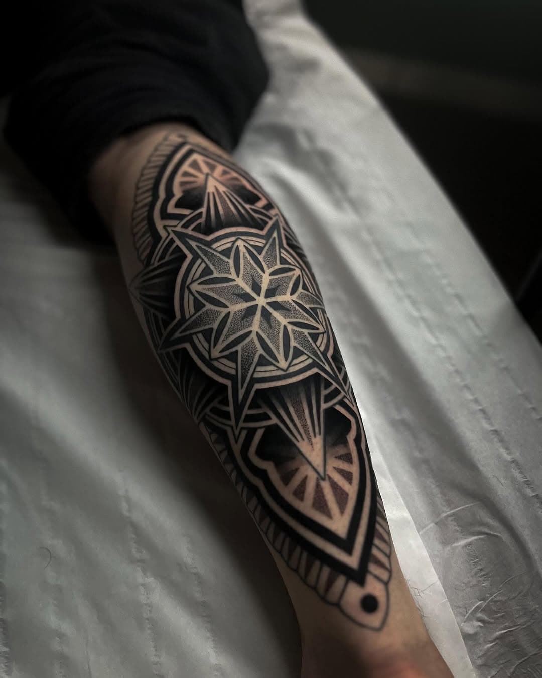 Made using 
@killerinktattoo 
@ecotatpro 
@magicmoon_tattoo_supply 
@pantheraink 

Currently taking bookings! 📚
