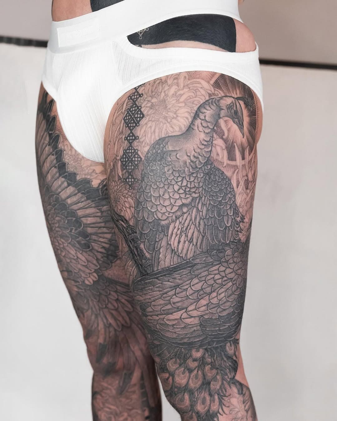 Thomas’s legs. Healed. 💌 mxmttt@sangbleu.tattoo
#birdtattoo #geometrictattoo #tttism #tttist #blkttt Tattoo #TattooArt #TattooIdeas #Ink #TattooLover #TattooArtist #LegTattoo #LegSleeve #ThighTattoo #CalfTattoo #ShinTattoo #KneeTattoo #foottattoo #BlackAndGreyTattoo #BGTattoo #Irezumi #FineLineTattoo #NYCTattoos #LondonTattoo #LAtattoo