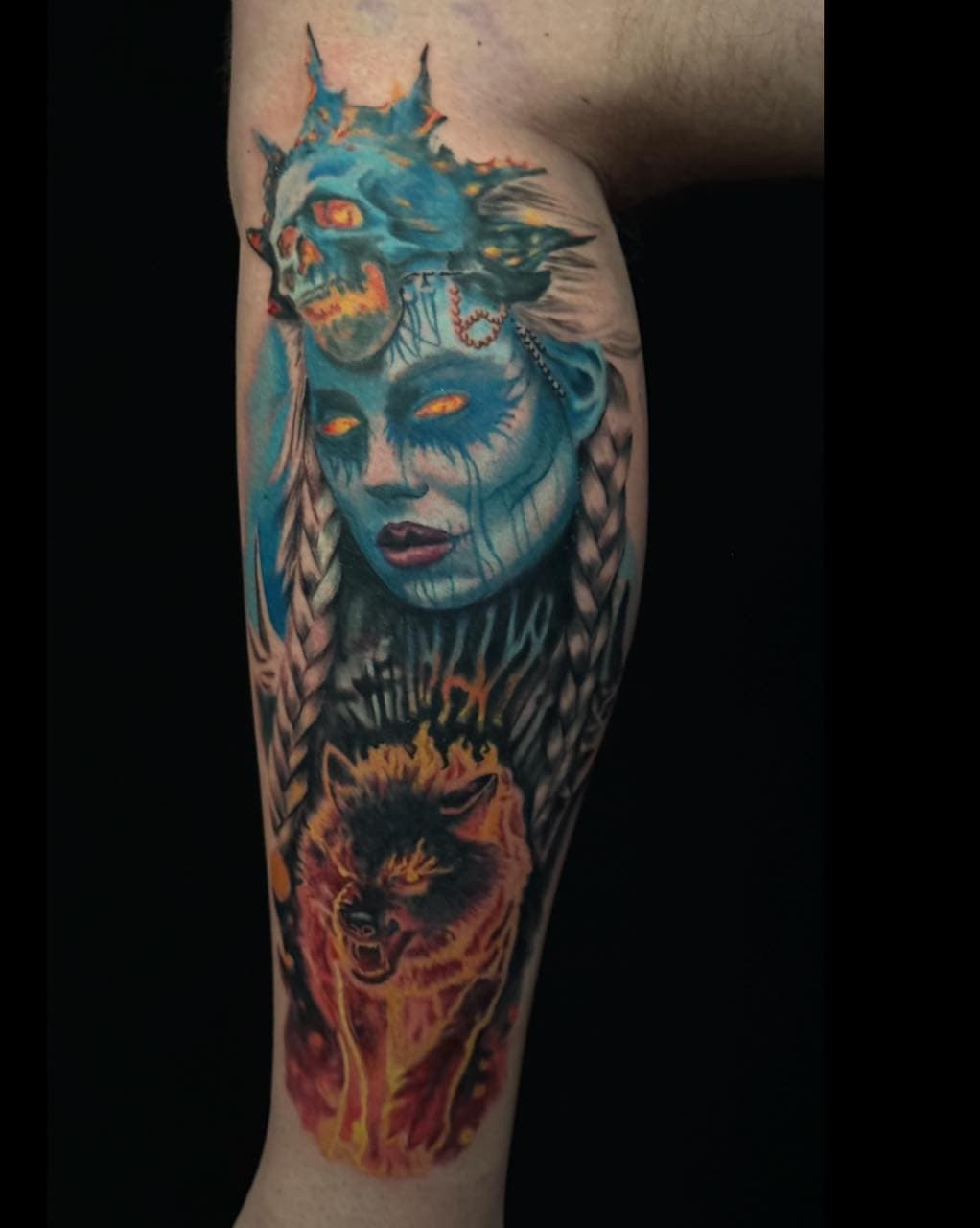 My client is doing a whole leg sleeve of goddesses! I had a blast making Hel from Norse mythology come to life! Can you guess who will be on the other side?

#ladytattooer #phoenixtattooer #goddess 
 #norsemythologytattoosleeve