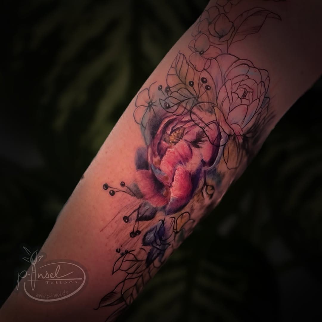 🌸🌼
Wie macht man sich das Leben Bunter?.... 
Zu so unglaublich vielen Anlässen greifen wir auf die Natur zurück weil es etwas ursprüngliches ist. 
Ob Heirat, Trauerfeier, Geburtstag, für ein Dankeschön oder einfach so zum fröhlich machen. 
Schon oft habe ich die Freude gehabt euch dauerhaft zu verzieren in dem ihr euch jeden Tag erfreut und einmalig was gutes tut 💕😅 

DANKE FÜR DIE BLUMEN 🌼🌼🌼🌼
Welches ist deine Lieblingsblumen?

Bei Fragen schau auf meine Homepage 
www.p-insel.de 
oder folge dem Link in der Bio

#tattoo #erinnerung #piainseltattoos🌴 
#glücklich #flowertattoo #tiertattoo 
#tattooartist #colortattoo  #inked