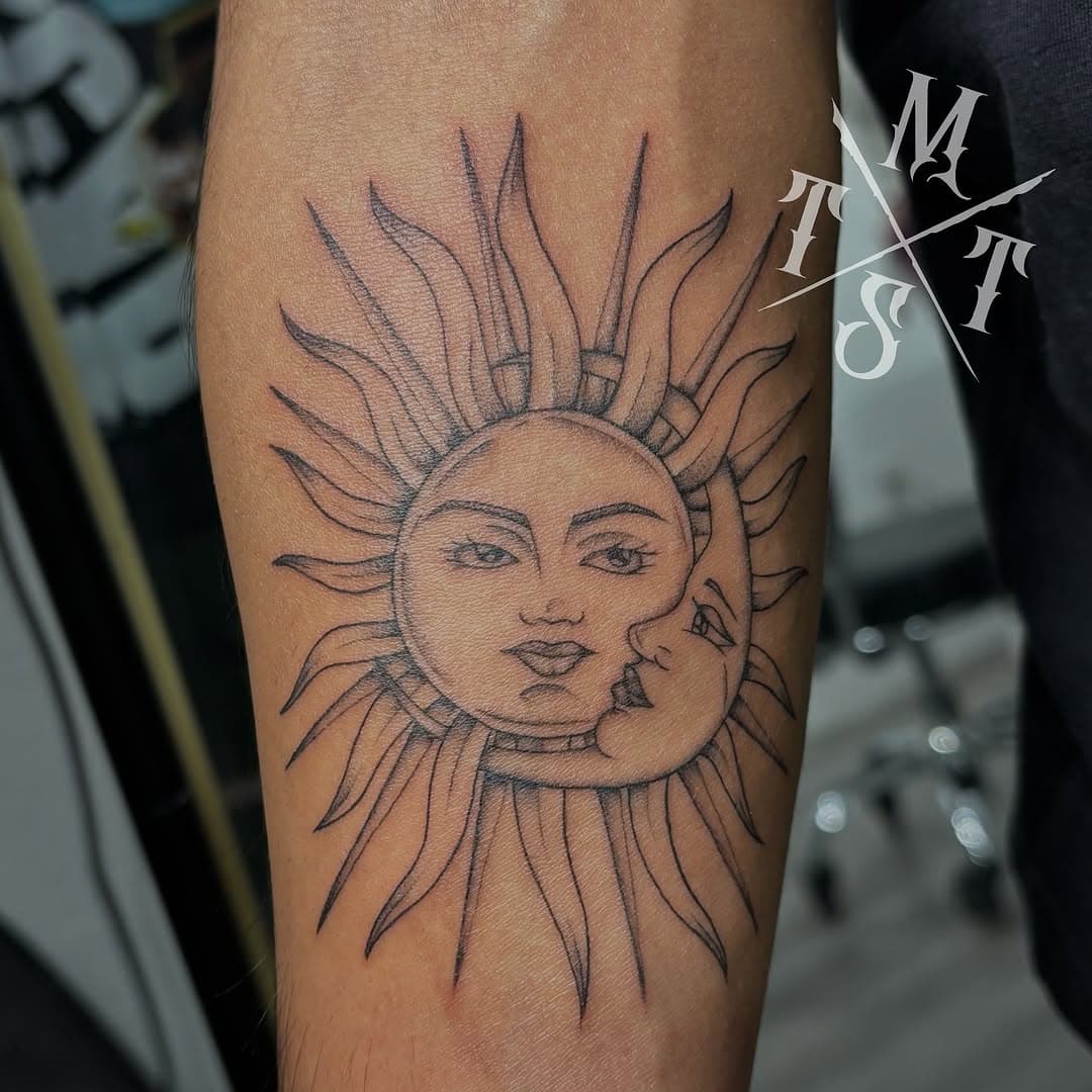 Artist | @lostcausefound 
📍 Momma Tried Tattoo Studio
You can contact our shop page or an artist directly for availability, quotes, booking or any questions. 
#fresno #mommatriedtattoostudio #clovis #kerman #sanger #fowler #selma #tattoos #ink #tattoo #matchingtattoos #mandalatattoo #simpletattoos #smalltattoos #tattooed #redinktattoos #animetattoos #boldlinetattoos #realistictattoos #blackandgreytattoos #lineworktattoos
