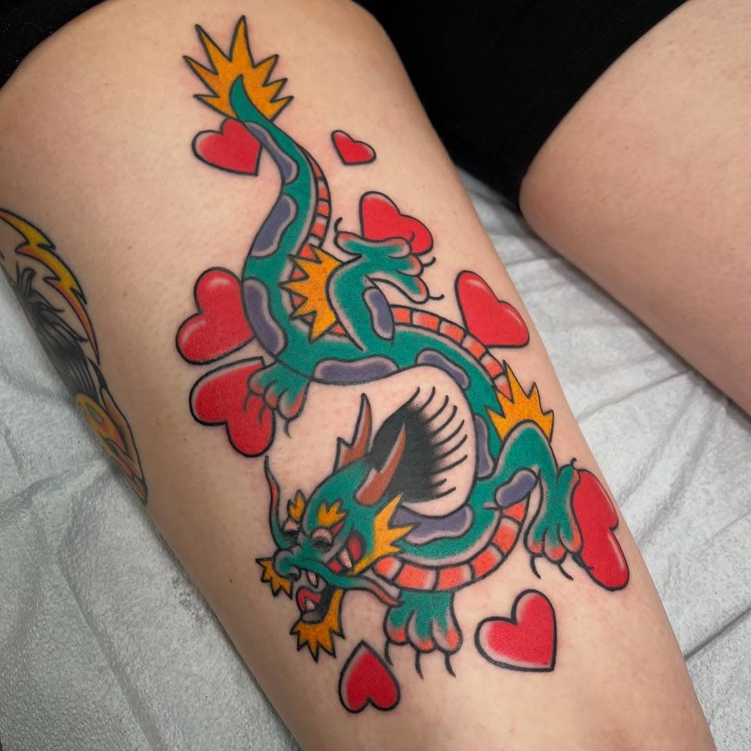 Finished this one up last night for Erin, thank you again!! 
Lines are healed👈🏻
Color is fresh✌🏻
DM TO BOOK😁❤️
.
.
.
.
.
.
.
.
.
.
.
#tattoo #tattoos #traditional #traditionaltattoo #besttradtattoos #bright_and_bold #boldtattoos #nj #newjersey #funtowntattoo #oldlines