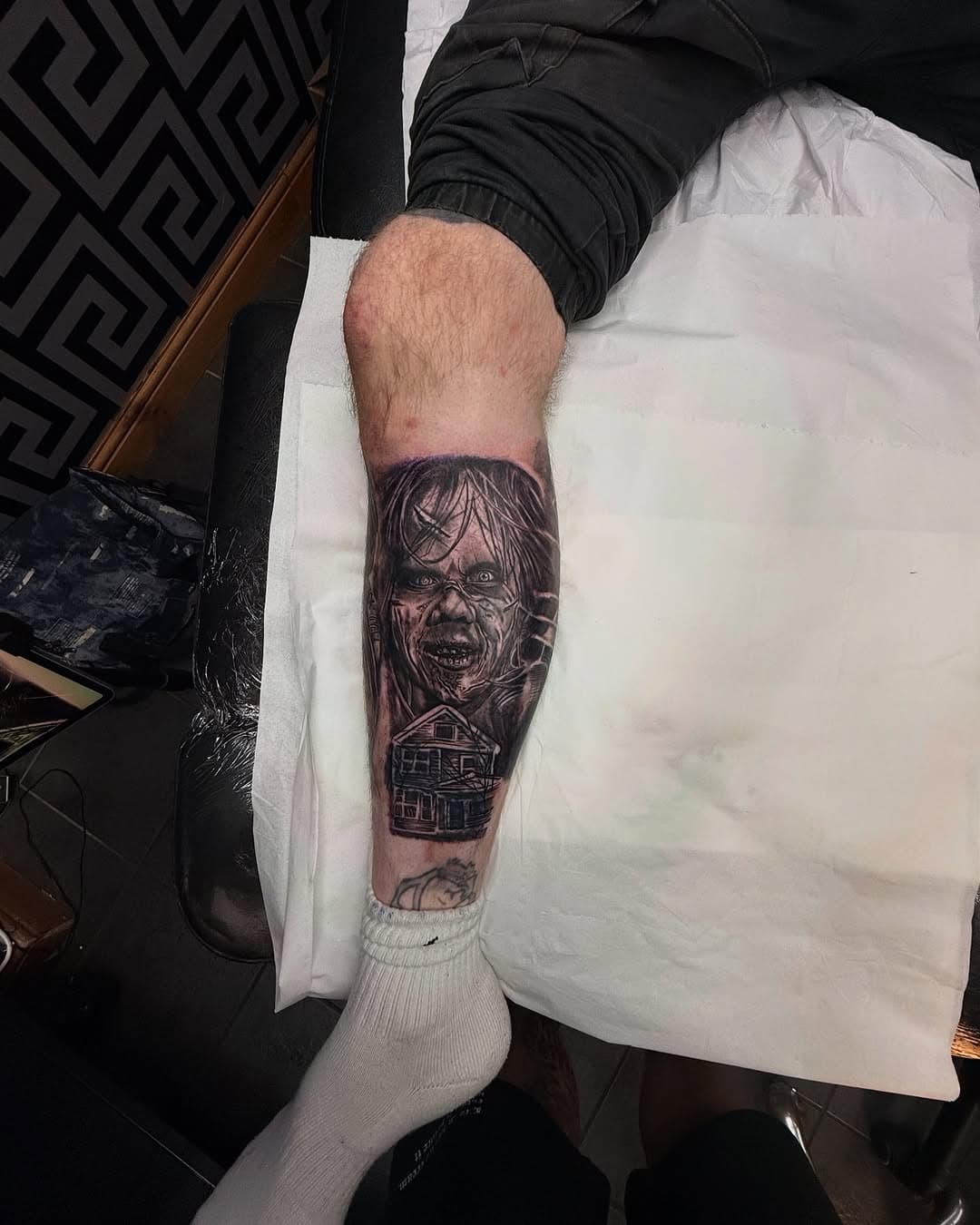 Probably going to have nightmares tonight after spending all day staring at this one 😂 cover up tattoo and a great new addition to my clients on going horror sleeve. Whos your favourite horror character? 

@inception_body_art @tattooeverythingsupplies 

#exocist #exorcist #exorcisttattoo #horror #horrortattoos #horrortattoo #blackandgreyrealism #blackandgrey #coverup #coveruptattoo #artist #tattoos #tattoosformen