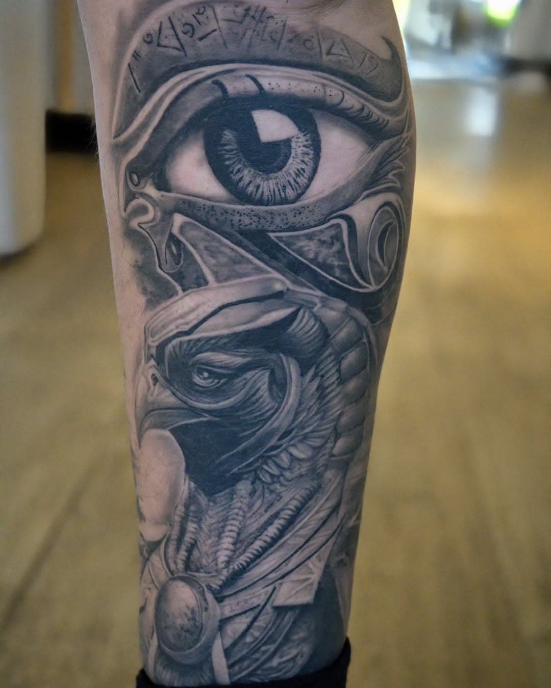 Healed! 
#tattoo #tattooartist #blackandgrey #sandiegotattooartist #sandiego #black #egyptian #drifting #simdrift #art #simdrifting #blackandwhite #tattoosforwomen #tattoosformen #trending #look #eye