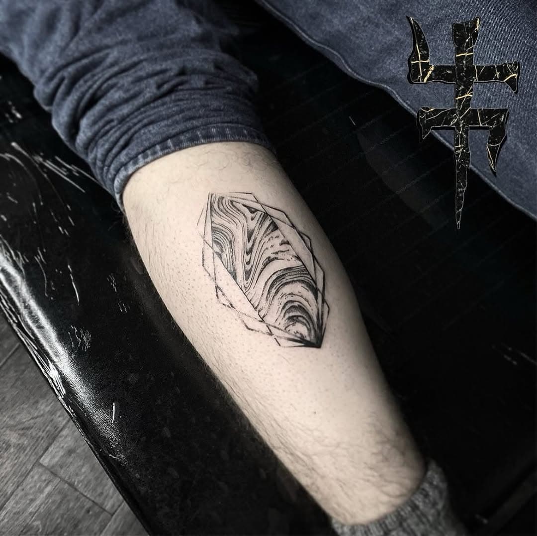 Super down for more textured pieces such as this! Drop me a line if you’d like something similar! #oilspill #texturedart #geometry #geometrytattoo #dotwork #dotworktattoo #abstracttattoo #tenacioustattoo #sheffieldtattoo