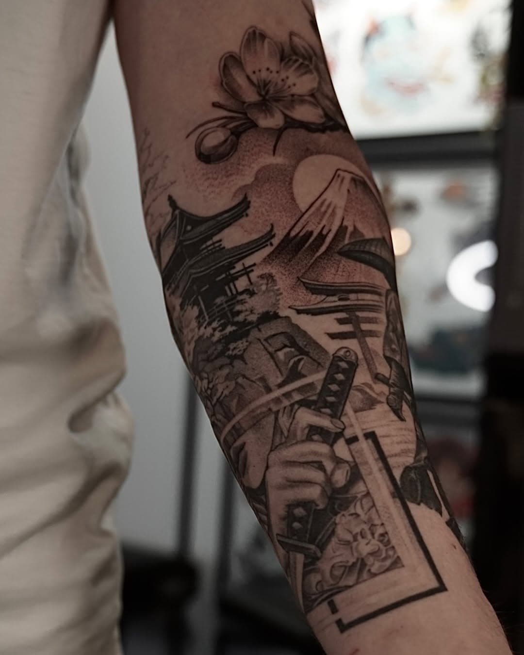 Progress on Luke’s arm #tattoosouthampton  #southamptontattoo #southamptontattooist #southampton #southamptontattoo #locksheath#blacklanterntattoo #uktattoo #uktattooartist  #Uktattooist #tiktok #fareham
#tattooing  #tattoo  #killerink  #tattoo #london #londontattoo #tattoos  #inked #tattoolife #tattooed #tattooartist #tattooart #tattooist #tattooing #japanese #japanesetattoo