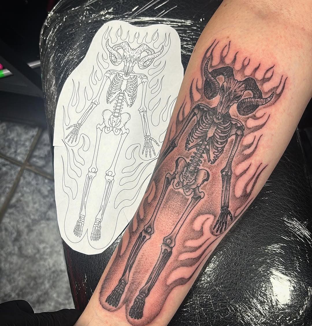 Thanks @jonjo_drake for letting me do your first tattoo 🙏🏼 human skeleton with a ram skull 🫡 #skeleton #skull #tattoo #ramskulltattoo #blackandgreytattoo #blackandwhite #tattoos #siamesetattoofamily