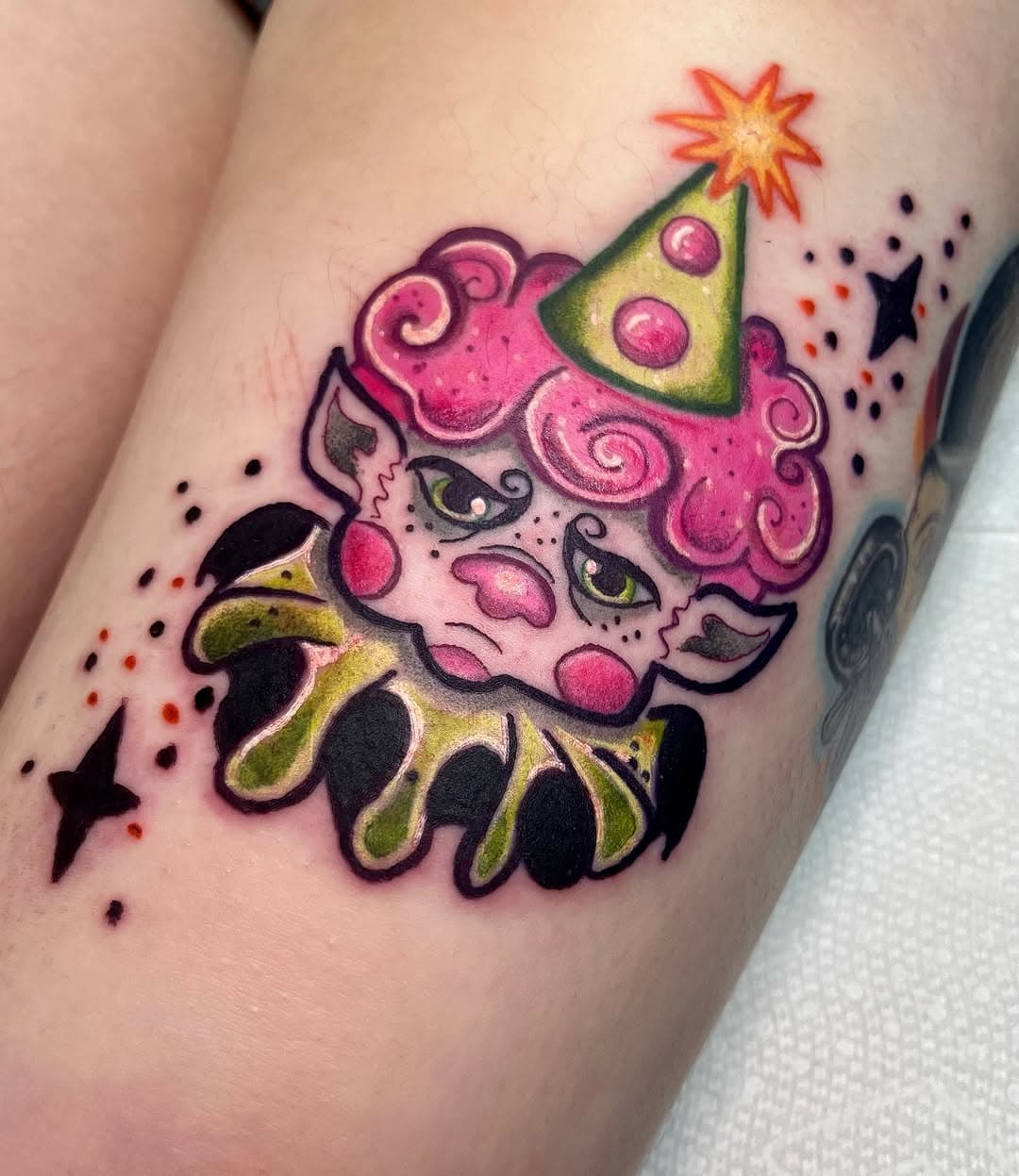 The cutest little grumpy clown by @oliveoiltattoos!
What is he so grumpy about? 💕🤡😙
-
Fill out of form in their bio or send a DM to book an appointment! 
-
#clowntattoo #cutetattoo #colortattoo #lgbtqtattooartist #cincinnatitattooartist #ohiotattooartist #ohiotattoo