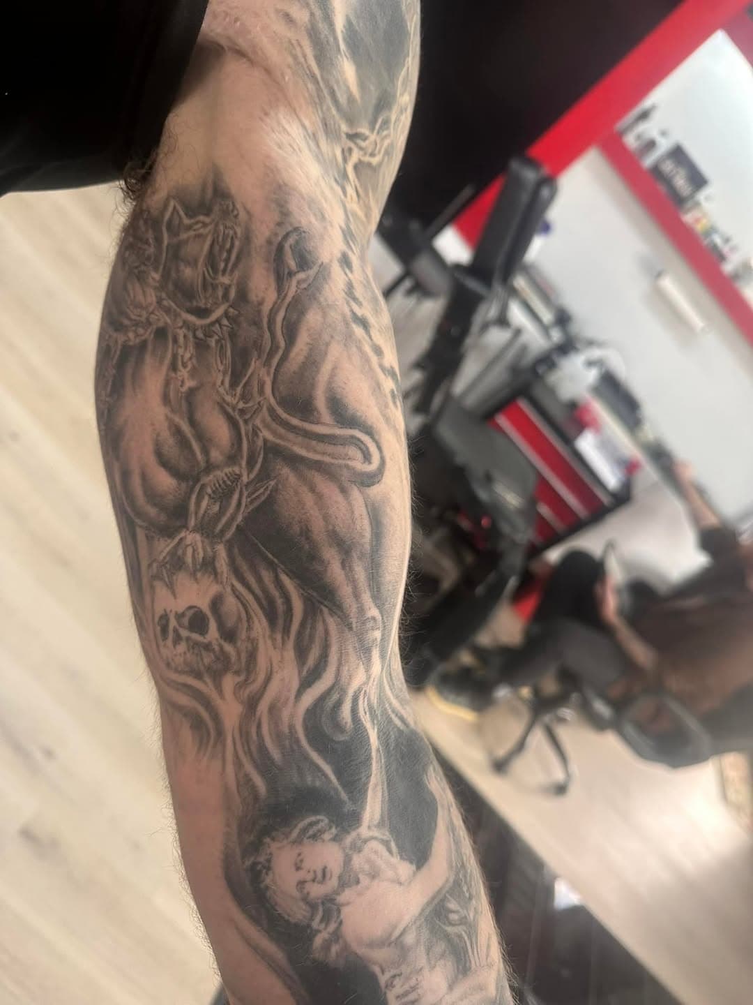 Sone healed pics of Robert Marschewski’s hades sleeve