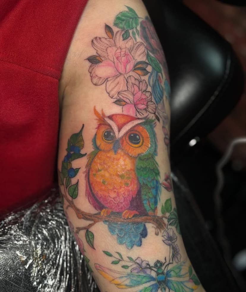 Loved doing this full colour owl for Lindsey 🤍 added some floral and a blueberry branch 🤍 
.
.
.
.
.
.
.
#TattooOfTheDay
#InkedUp
#BodyArt
#InkedLife
#TattooCommunity
#TattooIdeas
#ColorTattoo
#NeotraditionalTattoo
#VibrantInk
#BrightAndBold
#NatureTattoo
#OwlTattoo
#FloralTattoo
#InsectTattoo
#TattooArt
#TattooArtist
#TattooInspiration
#InkMaster
#TattooDesign
#TattooLovers
#TattooAddict
#Tattooed