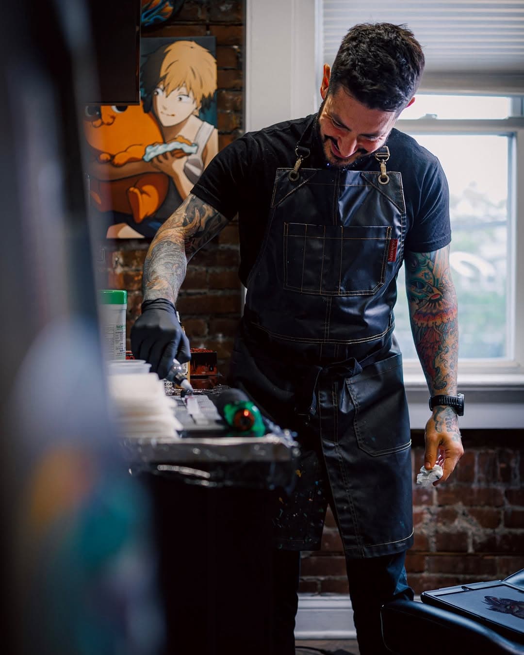 One of my favorite photo/video projects to date. Full video is pinned on my grid. 

💇🏻‍♂️: @_hamb0ne_ 
💉: @needlebeetle 
📸: @whats_good_delilah 
💈: @hardwaybarbershop 
📍: @blacksailsstudio