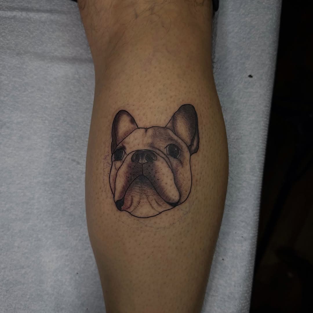 Quick one from the other day. Thanks for looking ⚔️
.
.
.
#dogportraits #dogportraittattoo #blackandgreytattoo #pettattoo #petportrait #blackandgreytattoos #cttattooartist #sheltonct #frenchbulldog #bulldogtattoo