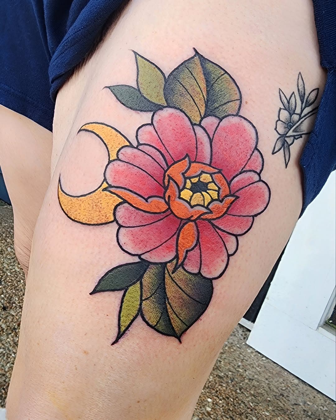 Peony off of my flash page!!
#houstonartist #houstontattooartist #femaletattooartist #houstonfemaletattooartist #webstertx #tattoo #tattooartist