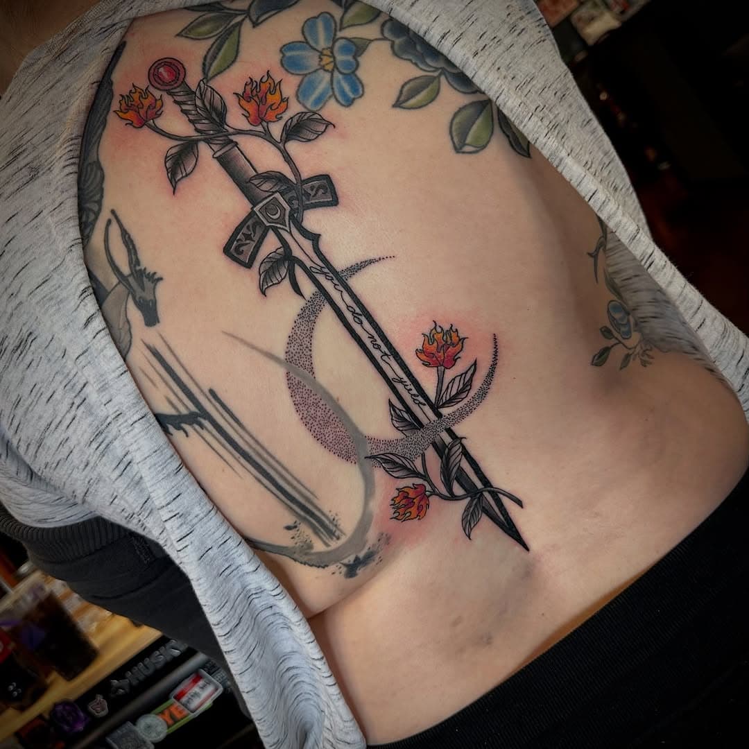You do not fear. You do not falter. You do not yield. 

Throne of Glass inspired tattoo from today! 
❤️‍🔥🌲🌞🦌⚔️

Thank you again, Brittney you sat like a champ!!