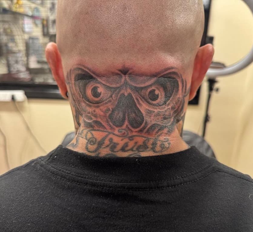 The ol’ death stare! Skull with eyes done by Chic! 

For booking inquires DM us, email us on info@sevensinstattoo.com or call the studio on 01293775385!
•
•
•
•
•
•
•
#sevensinstattoo #sevensinstattoouk #sevensinstattoohorley #sevensins #sevensinshorley #horley #surrey #horleytattoo #surreytattoo  #surreytattooartist #blackandgreytattoo #blackandgreyrealism #90stattoo #skulltattoo #skulleyetattoo #eyestattoo #headtattoo #finelinetattoo #tattooideas #tattooinspiration #tattooinspo #propen #flowcolours #flowcartridges #flowcarts