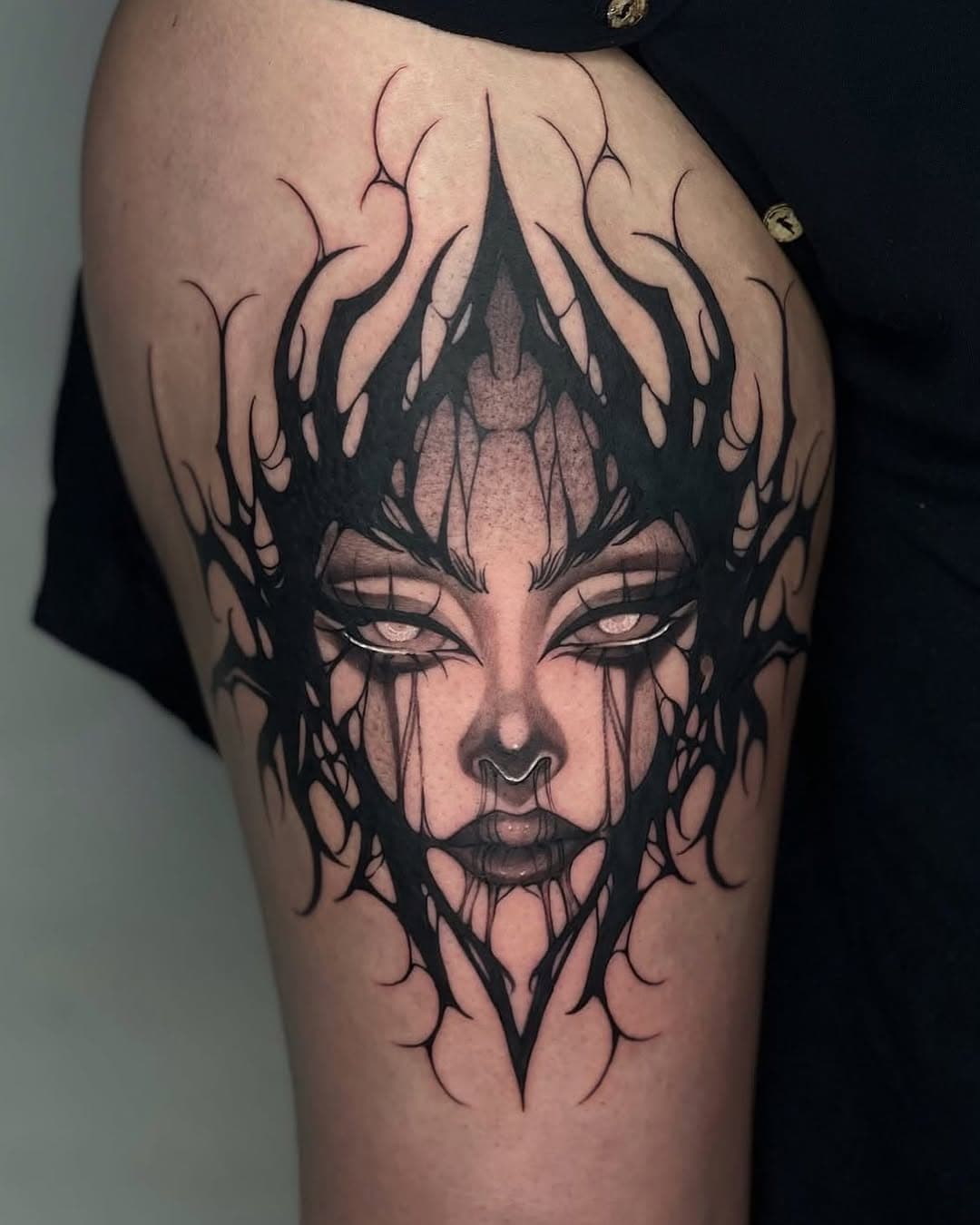 @she.musttt.die will be working with us from April 11-16. 

DM @she.musttt.die for appointments. 

#strangelovela