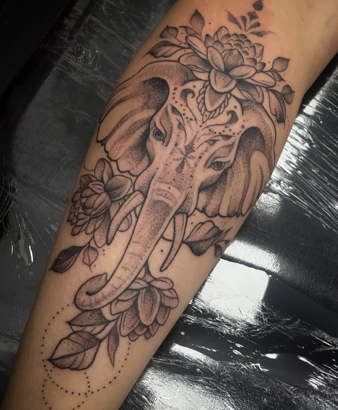 Absolutely beautiful Ornamental Elephant by our talented @crosstownkim 

By @crosstownkim for bookings drop Kim a DM on Instagram. Response and booking times will vary depending on artists schedule. ⁣
.⁣
.⁣
.⁣
.⁣
.⁣
#tcrt #hertfordshiretattoo #tattoos #tattooideas #artwork #tattoostyle #hemelhempstead #thecrookedrooktattoo #thecrookedrook #art #tattoolife #ornamentaltattoo #elephanttattoo