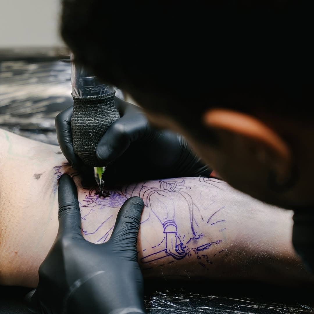 ◼️ P E R S P E C T I V E ◼️ 

Photography by @indivisuals.uk

Artist featured: @shellmoreno_

Studio sponsored by @killerinktattoo

#blackandgreytattoo #tattoo #tattoos #tattooartist #ink #inked #blackandgrey #tattooart #tattooideas #art #tattooed #tattoolife #realistictattoo #blackwork #tattoodesign #tattooing #tattooist #artist #realismtattoo #blackworktattoo #traditionaltattoo #colortattoo #tattooink #tattooer #inkedup #tattoostyle #finelinetattoo #blackandgreytattoos #realism #tattooshop