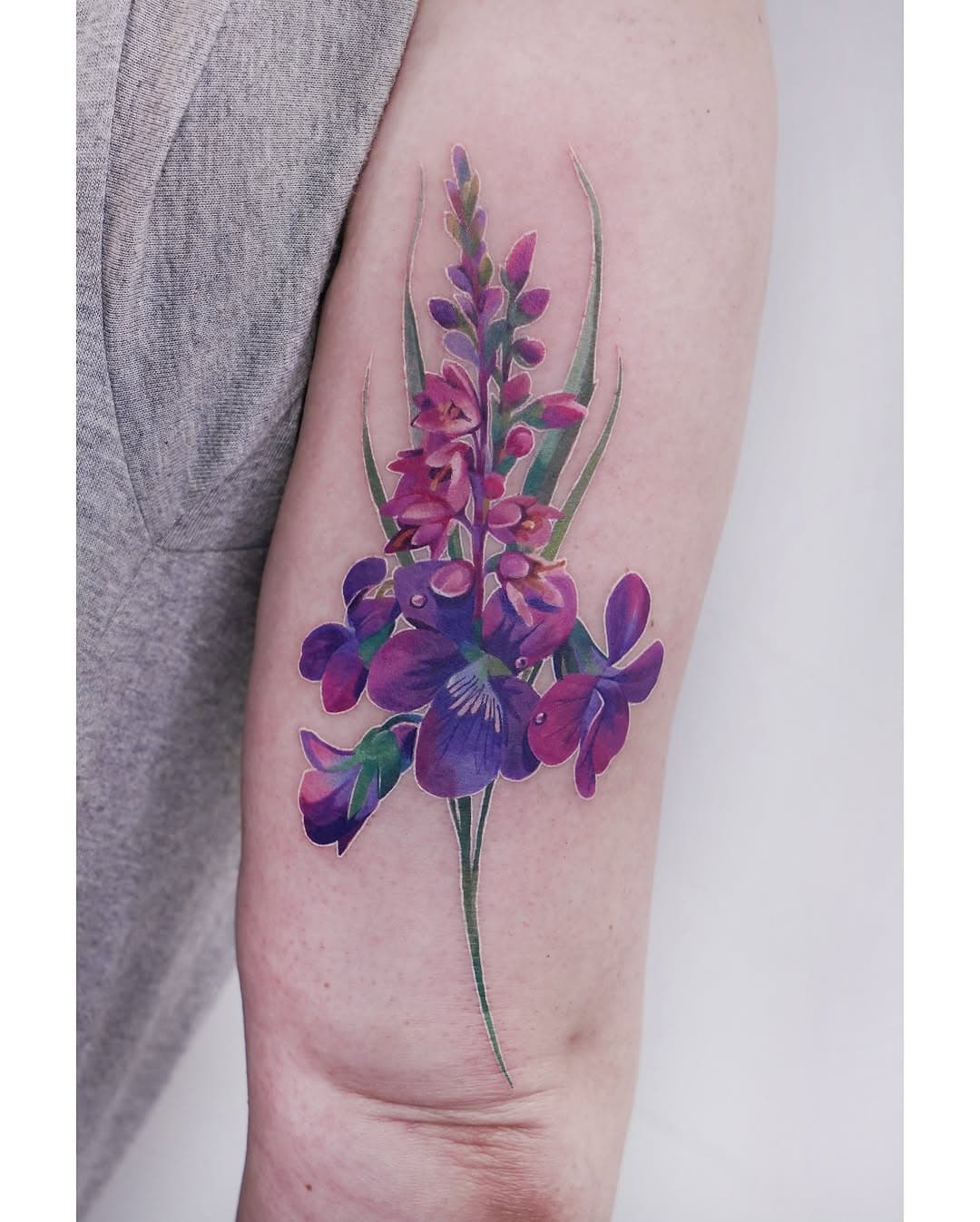 A beautiful bouquet with violets&heather
For @leesora1228 
I’m enjoying nature’s awakening on every walk, seeing new sprouts emerge and buds bloom on the trees. 🌷
•
Spring is also a great opportunity for you to treat yourself and get the GIFT🎁 you’ve been dreaming of! 
Stay tuned for updates—
The details of our special offer are coming soon! 
😌✨
#redbank #redbanknj #bayhead #asburyparknj #asburyparkevents #asburyparktattoo #njart #njartist #njartists #njphotographer #njtattooer #njtattooshop #njtattoos #newjerseytattoo #rumson #atlantichighlandsnj #phillytattoo #phillytattooartist #phillytattoos #delawaretattooartist #delawaretattoo #phillytattooshop #njweddingphotographer #njweddings #njwedding #njmakeupartist #njnails #njtattooartist #njtattoo