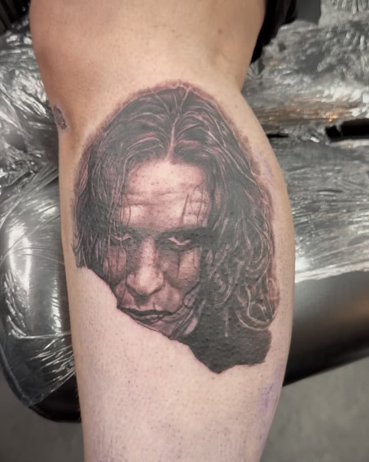 Made a decent start to this Crow piece yesterday for Rachael 😁 looking forward to finishing it in a few weeks time 🤘 still got spaces in march, drop me a message to book #tattooworkers #tattoorealistic #tattoodesigns #wigan #tattoo #tattooartist