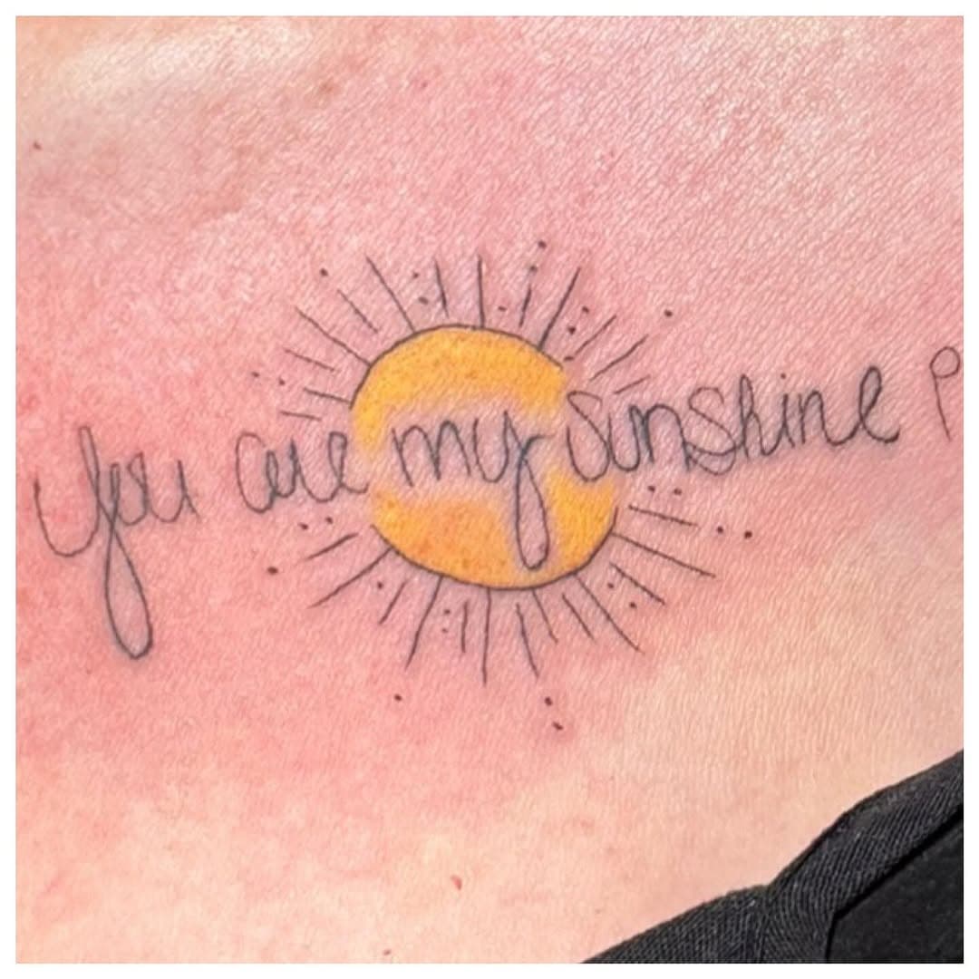 Tattoo by Aaron. A couple of new ones and healed view of the “S” bridge for Lindsey! #kruegerfamily #kruegertattoo #kruegertattoostudio @recoveryaftercare @fkirons @dynamiccolor @blackclaw #eauclairetattoo #eauclairetoday #eauclairewi #blackandgreytattoo