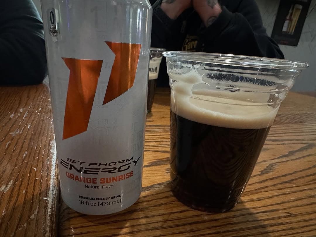 Well technically I’m not the orange but @1stphormenergy doesn’t make a green, so putting in the lords work on St Patrick’s Day with an orange sunrise and @guinness