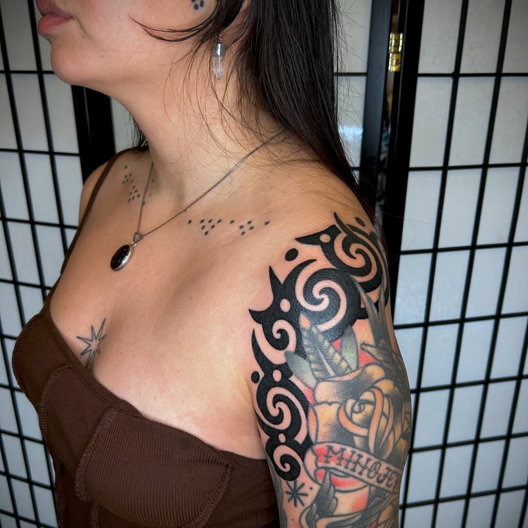 Tribal filler’s for Mari 🤍
Books open for the rest of March and April 
Just hit the link on my bio or send me a DM 
Like always u can find me at the one and only @memorialbrooklyn