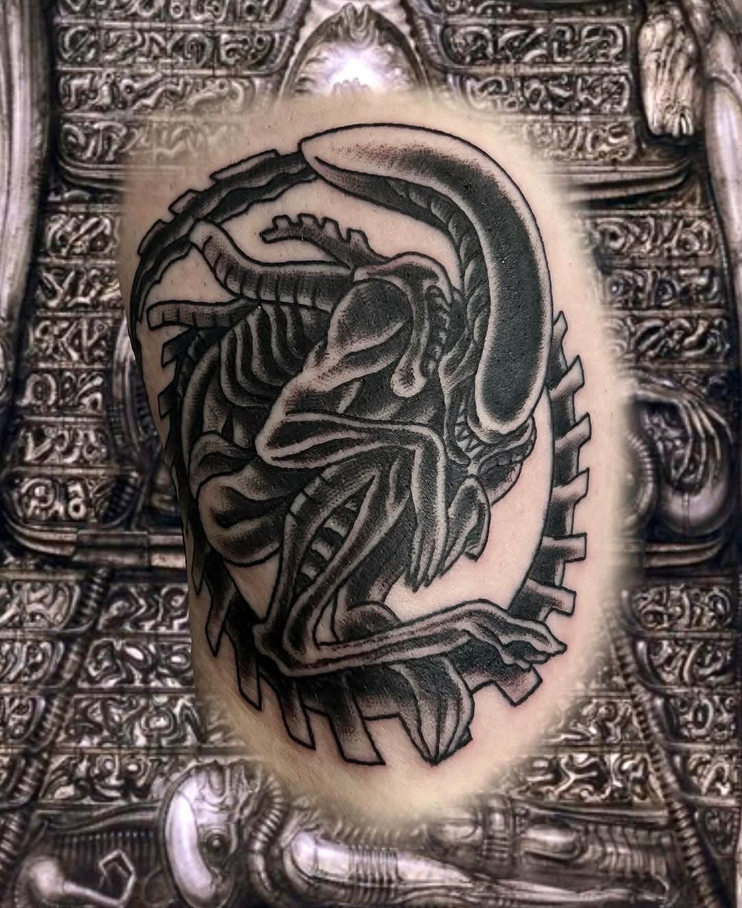 Got to do this xenomorph the other day. Always super cool when I get to do the stuff I’m a huge nerd for 👽